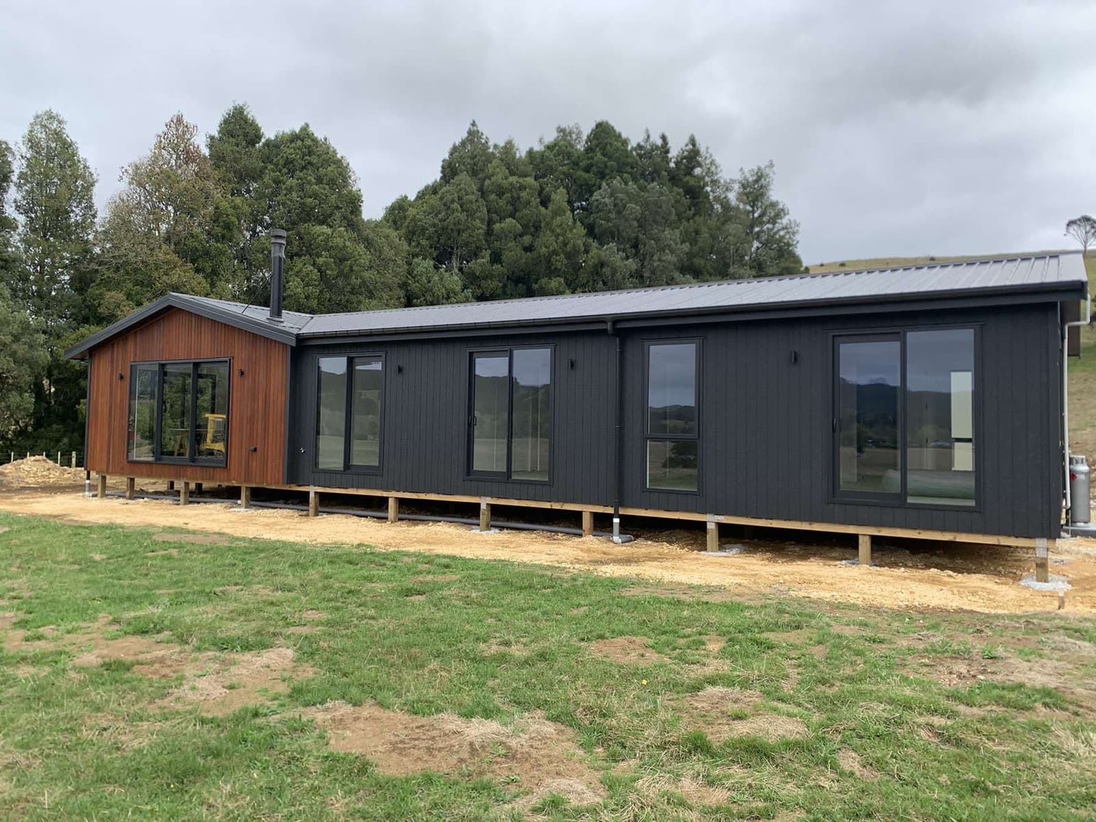 Deck build with Custom Building Solutions — image 3