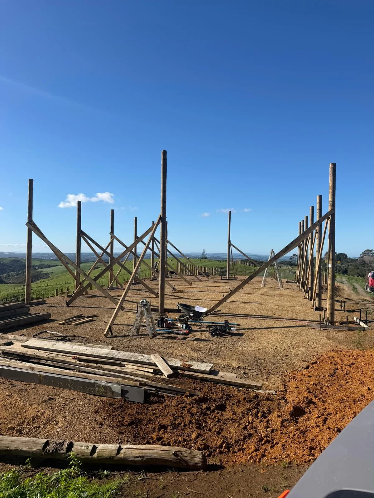 20 × 13 m pole shed & cattle yards, Waiuku — image 2