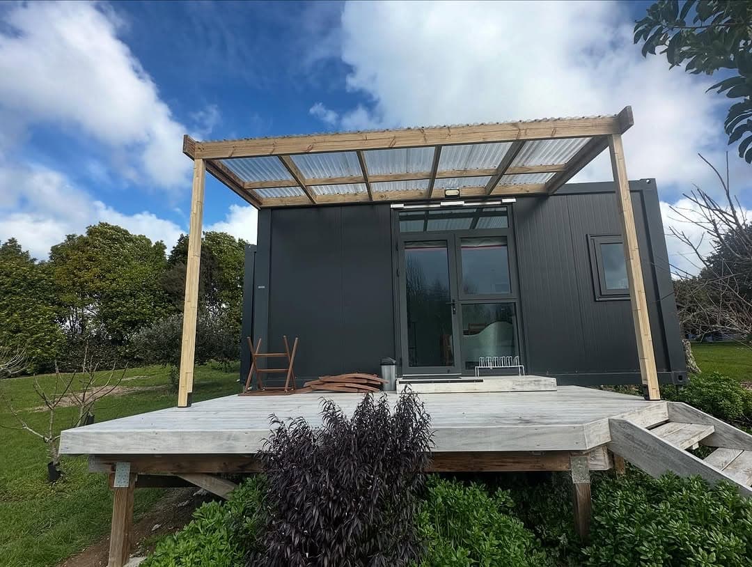 Pergola over an Airbnb deck in Pukekohe — image 3