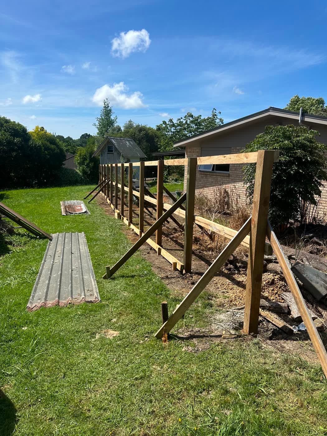 New timber fence in Waiuku — image 3